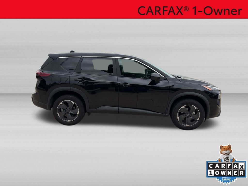 Used 2024 Nissan Rogue SV AWD/4WD image 3