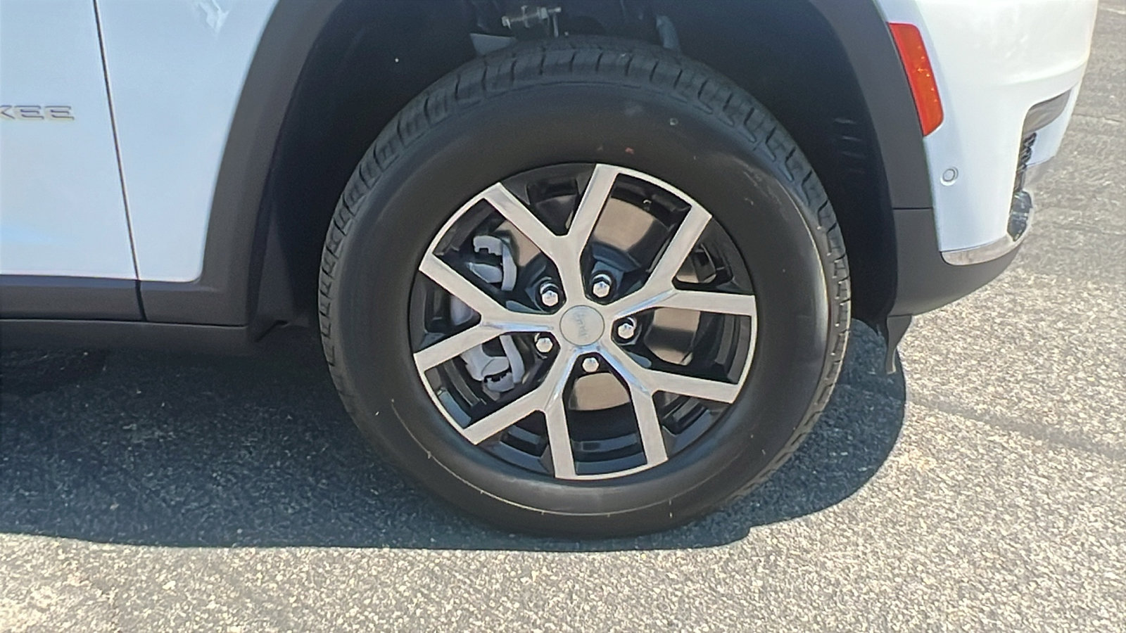 New 2025 Jeep Grand Cherokee L Limited w/ Luxury Tech Group II image 9