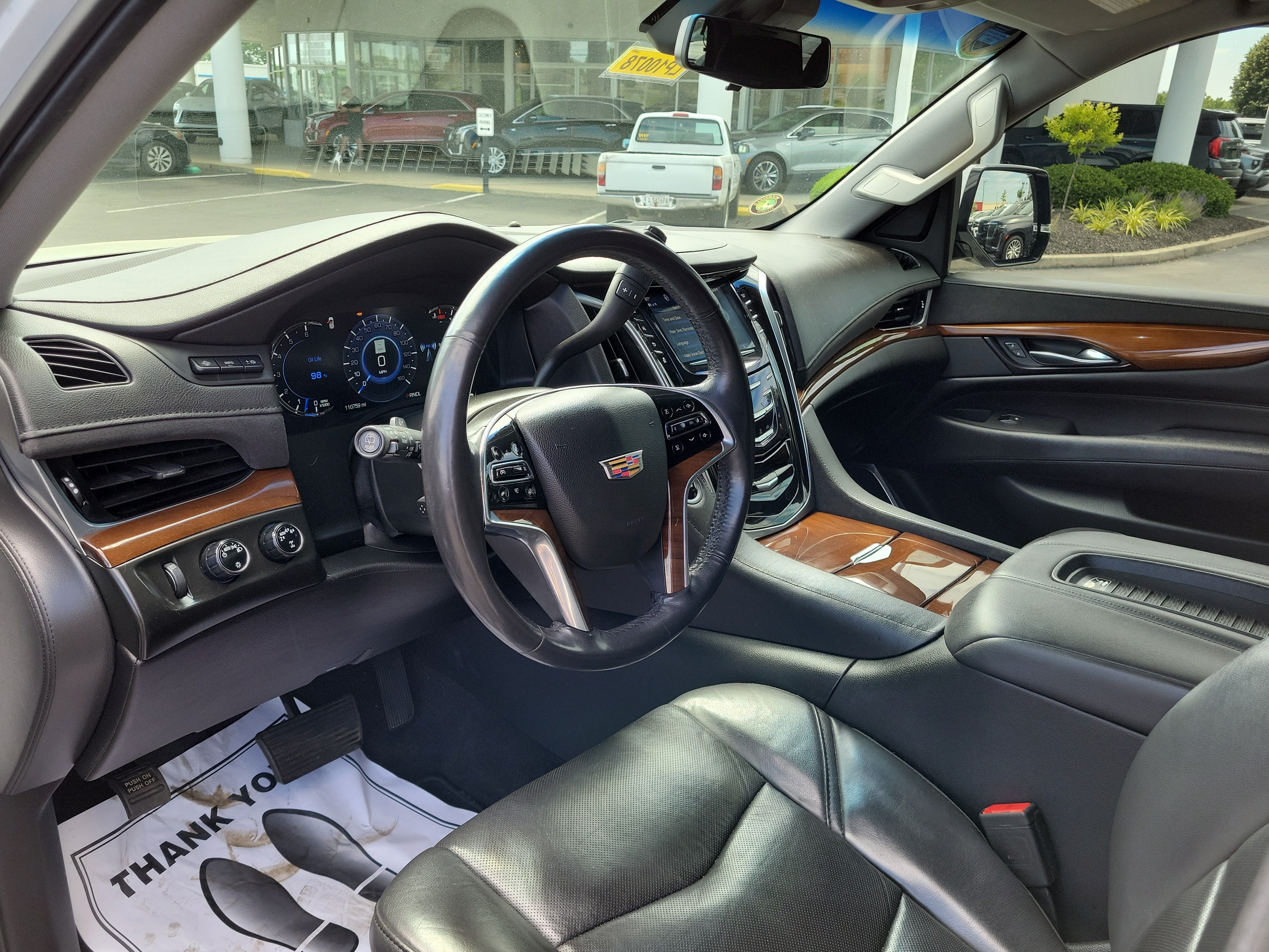 Used 2020 Cadillac Escalade Luxury AWD/4WD image 19