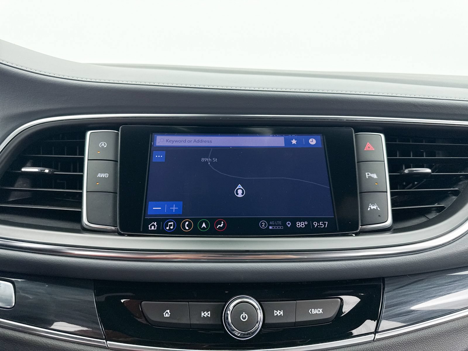 Used 2022 Buick Enclave Premium AWD/4WD image 22