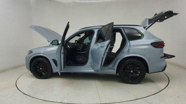 Used 2025 BMW X5 xDrive40i w/ M Sport Package image 78