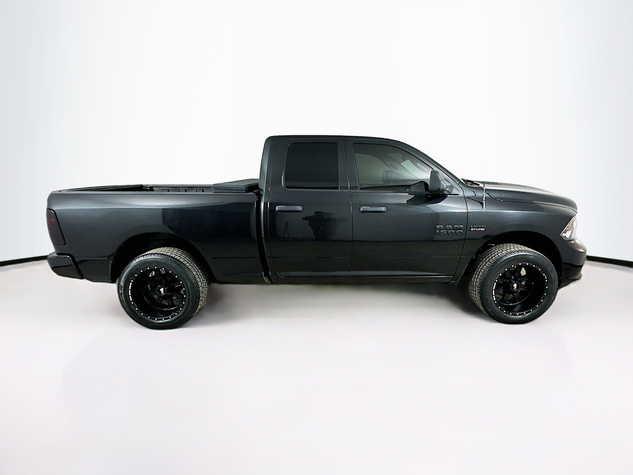 Used 2015 RAM 1500 Express w/ Black Ram 1500 Express Group image 4
