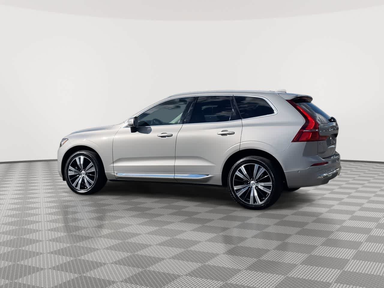 Used 2023 Volvo XC60 B5 Ultimate AWD/4WD image 6