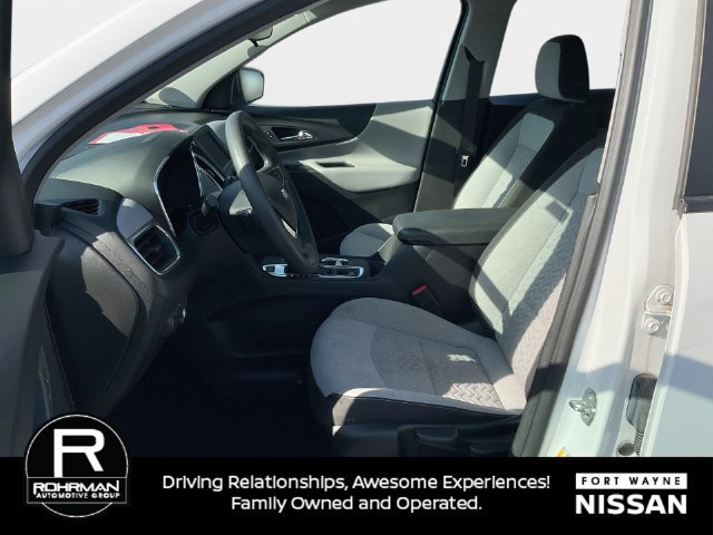 Used 2022 Chevrolet Equinox LS AWD/4WD image 11