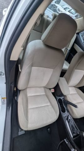 Used 2014 Toyota Corolla LE FWD image 17