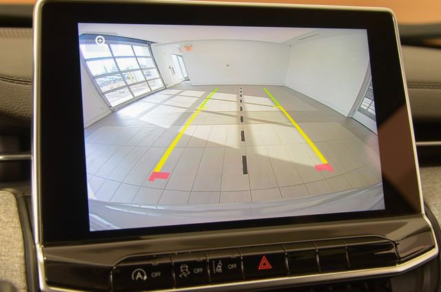 Used 2022 Jeep Compass Latitude image 28