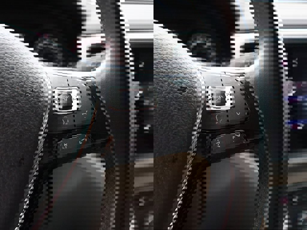 Used 2018 Volkswagen Atlas SE image 30