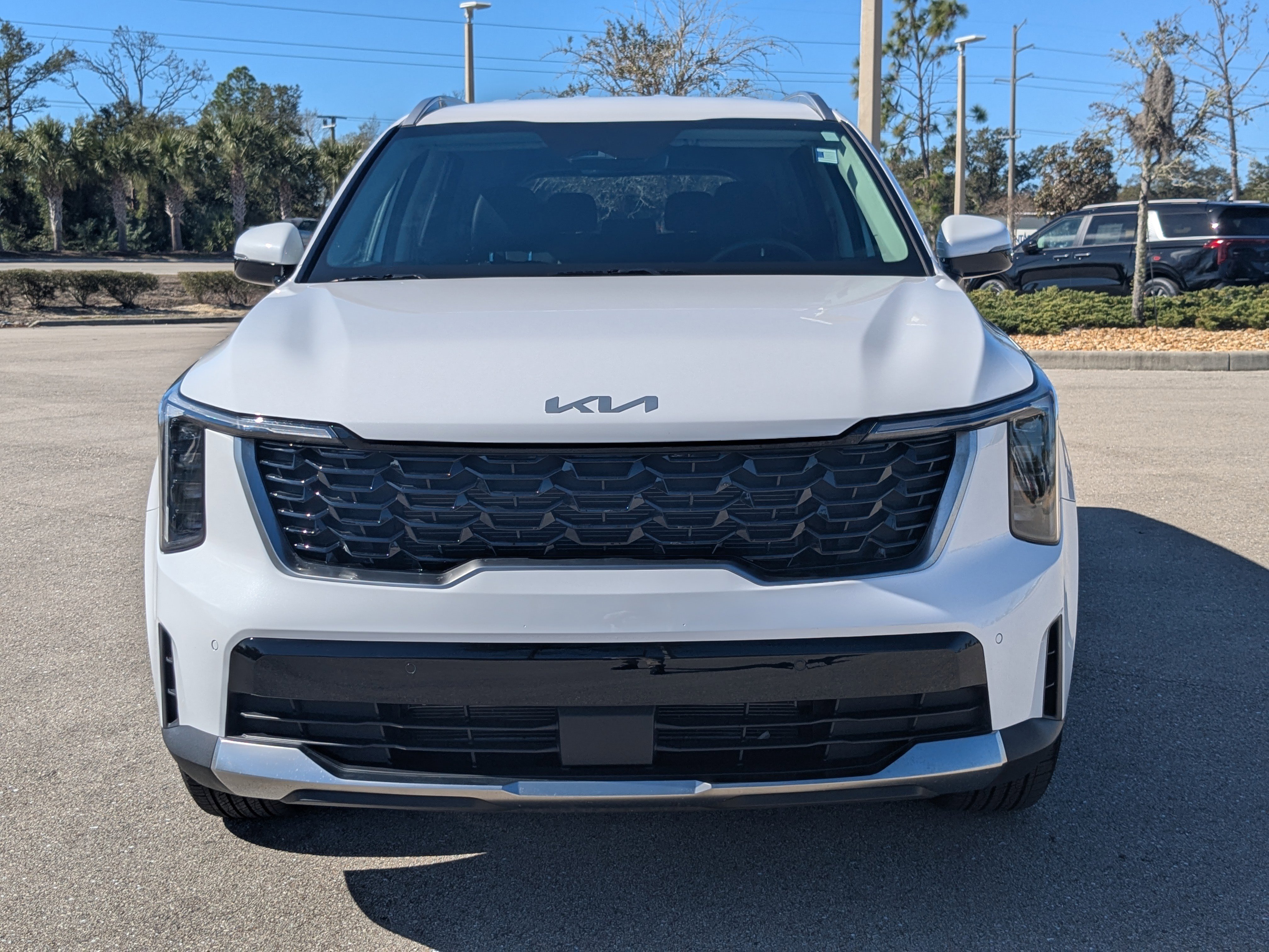 Certified 2025 Kia Sorento S image 3