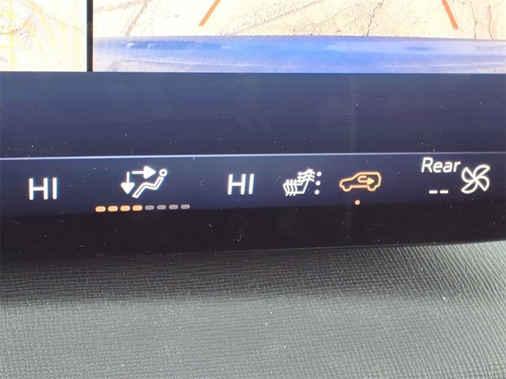 Used 2025 Buick Enclave Preferred image 15