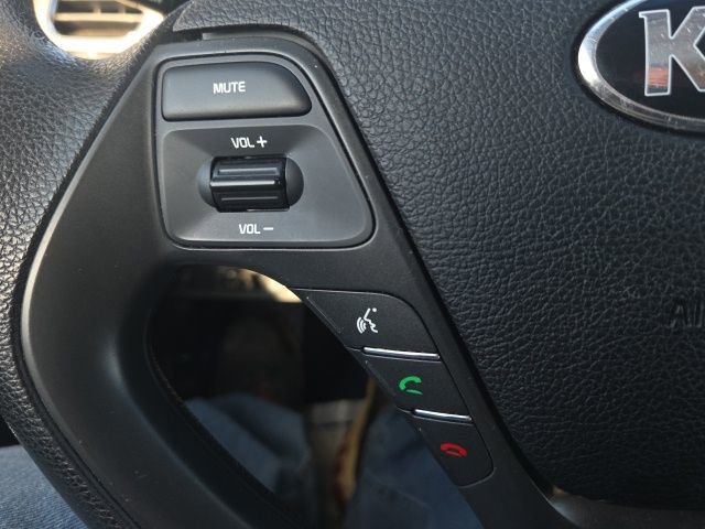 Used 2017 Kia Forte LX image 30