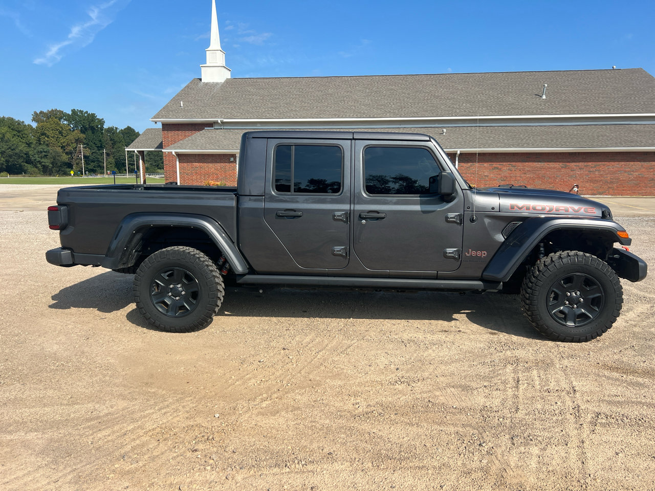 Used 2021 Jeep Gladiator Mojave image 3