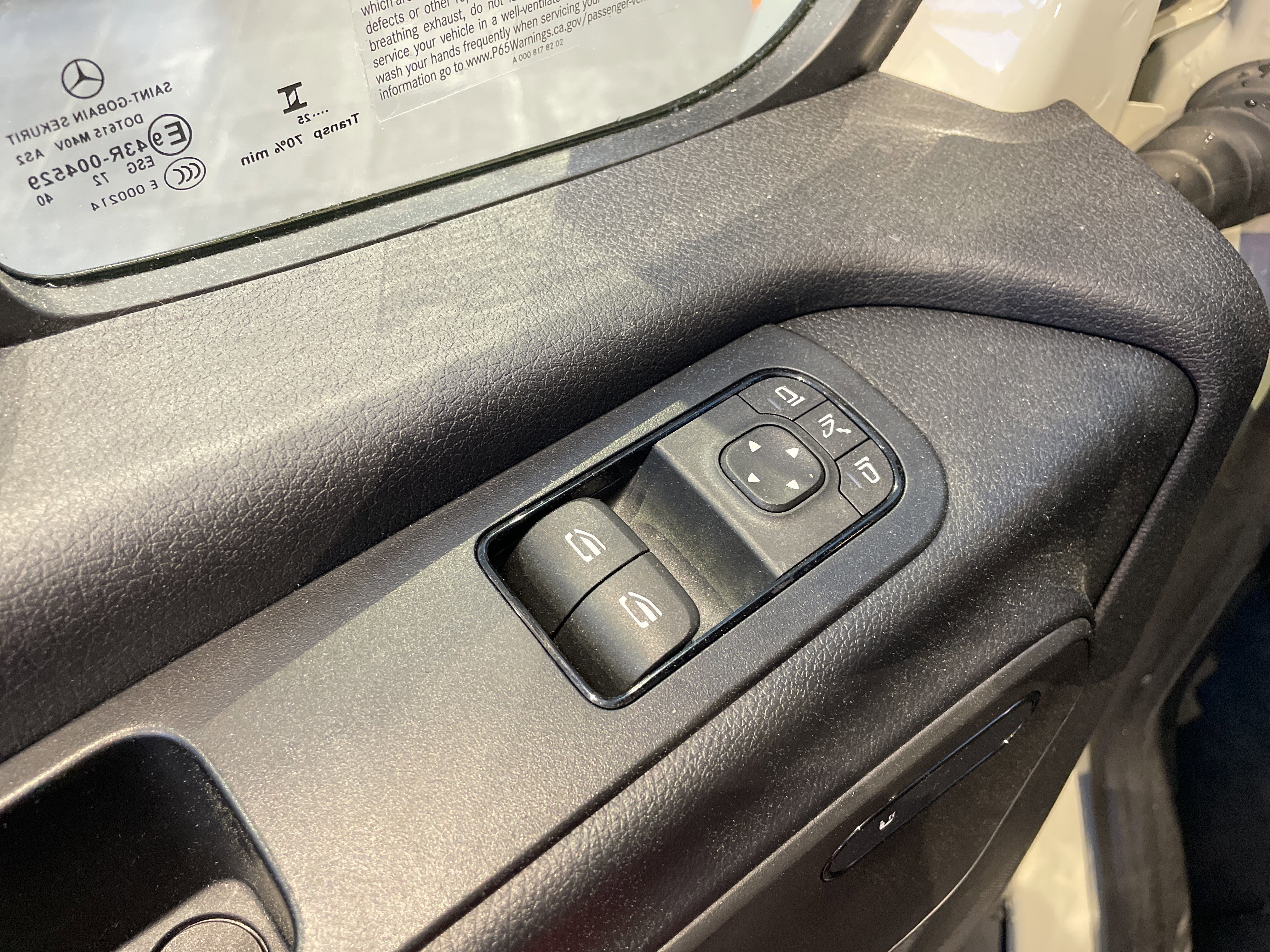 Used 2025 Mercedes-Benz Sprinter 2500 image 15