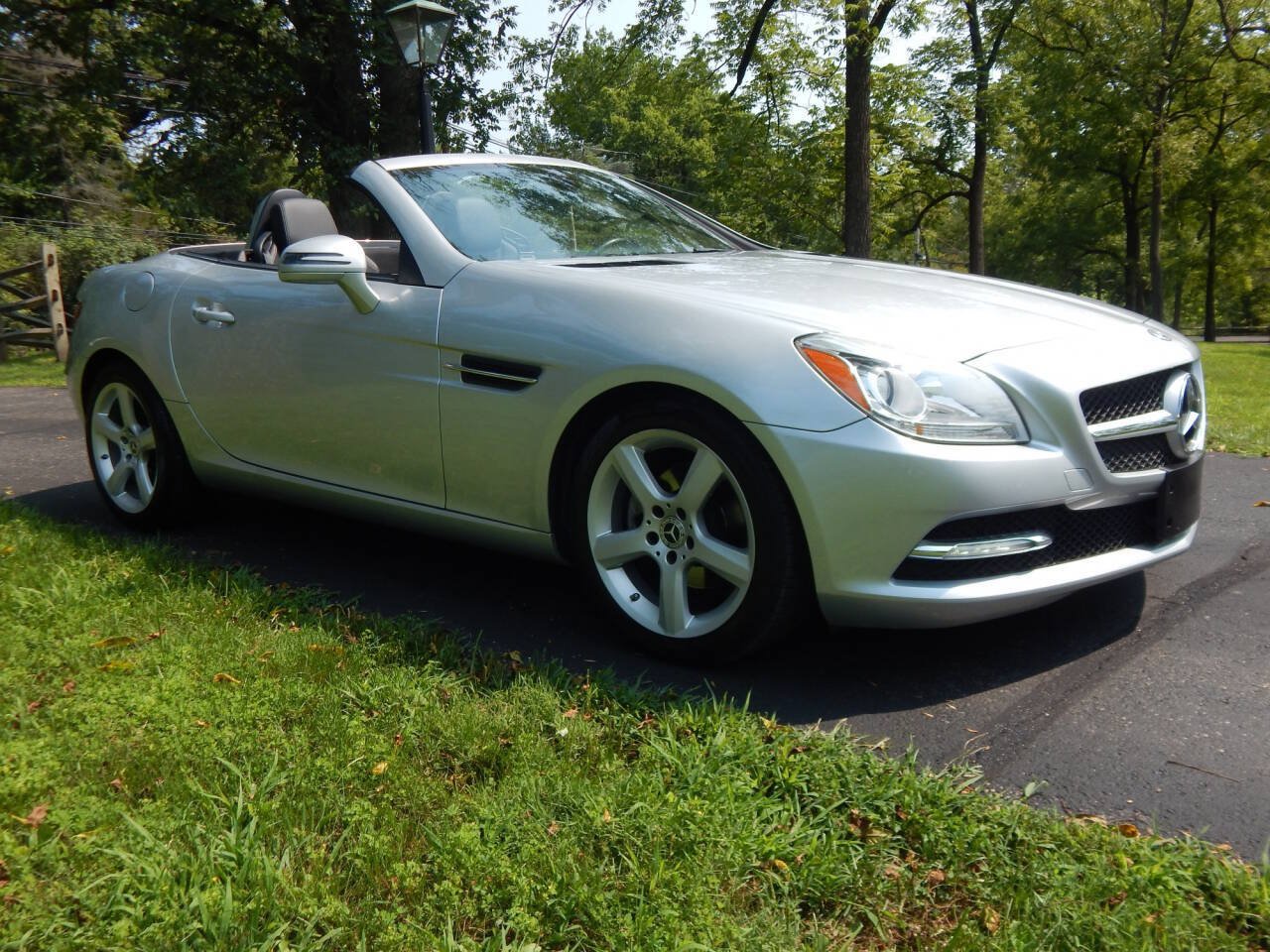 Used 2013 Mercedes-Benz SLK 250 image 7