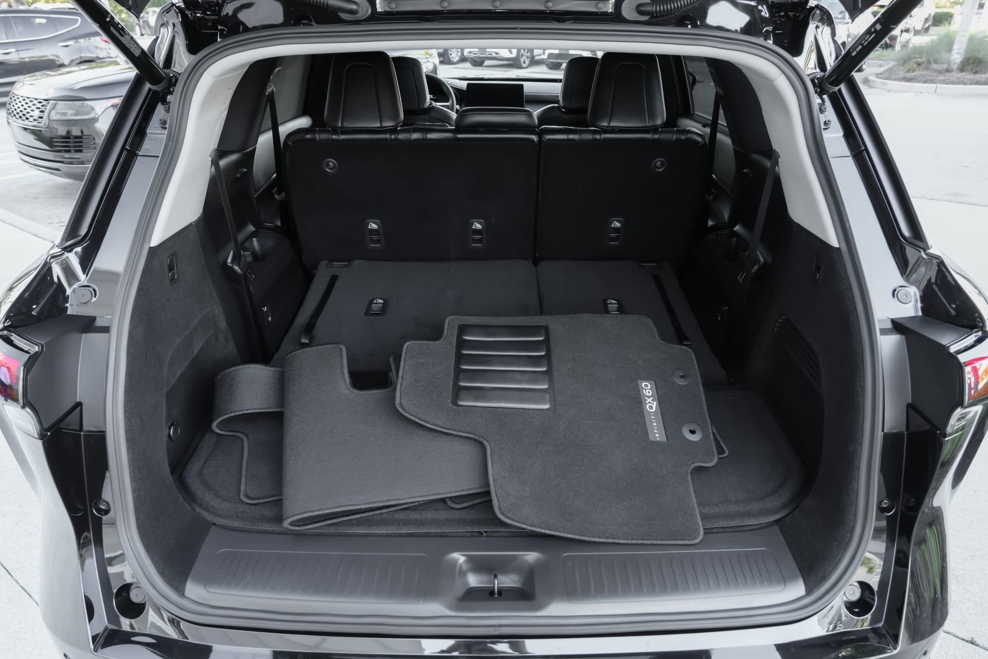 Used 2026 INFINITI QX60 Luxe w/ Cargo Package image 38