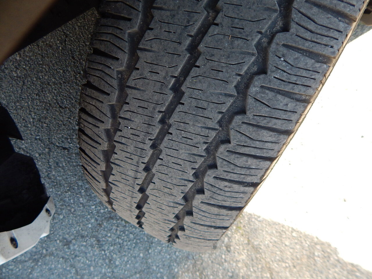 Used 2024 Ford Transit 350 XLT image 25