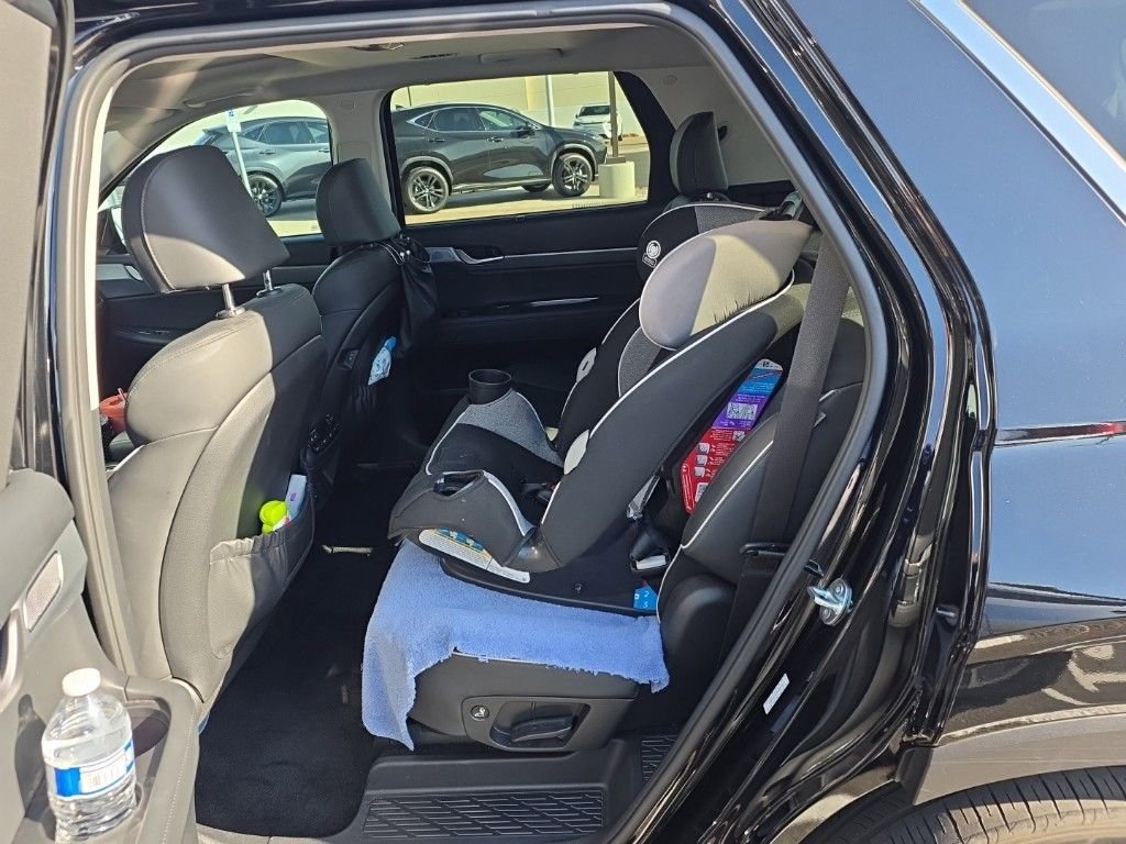 Used 2024 Hyundai Palisade SEL w/ Premium Package FWD image 8