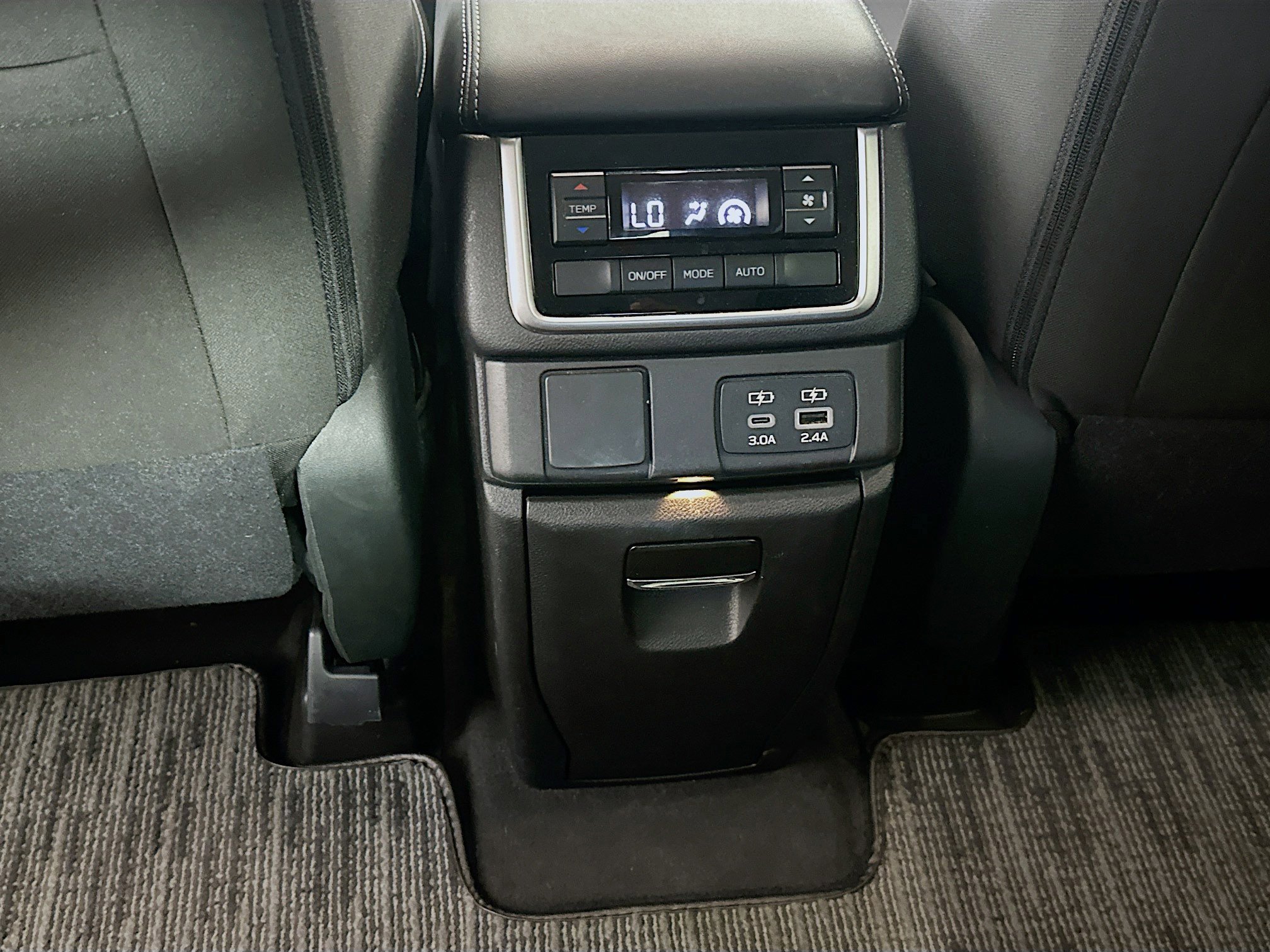 Used 2025 Subaru Ascent Premium image 26