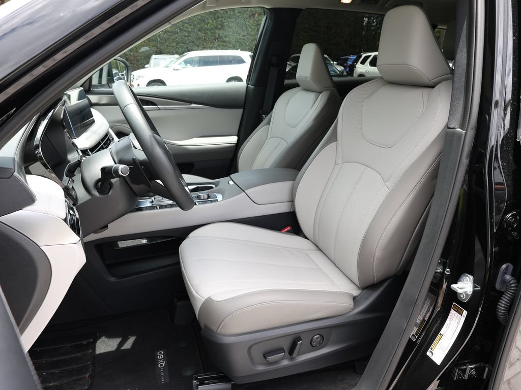 Certified 2026 INFINITI QX60 Pure w/ Cargo Package FWD image 15