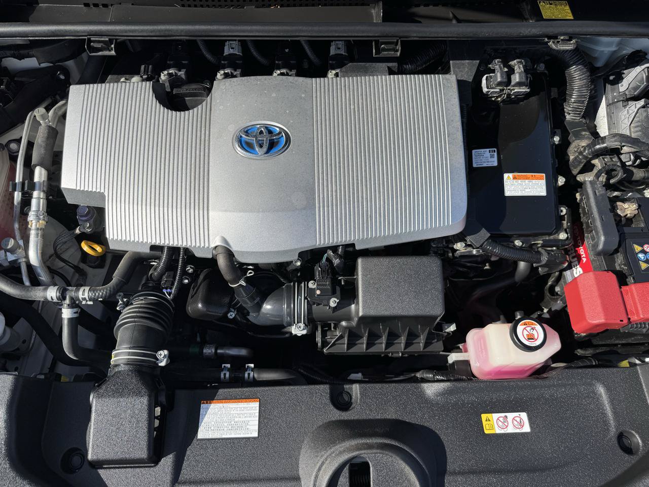 Used 2018 Toyota Prius Two w/ Prius Two Safety Plus Package FWD image 17