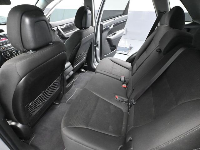 Used 2015 Kia Sorento LX image 35