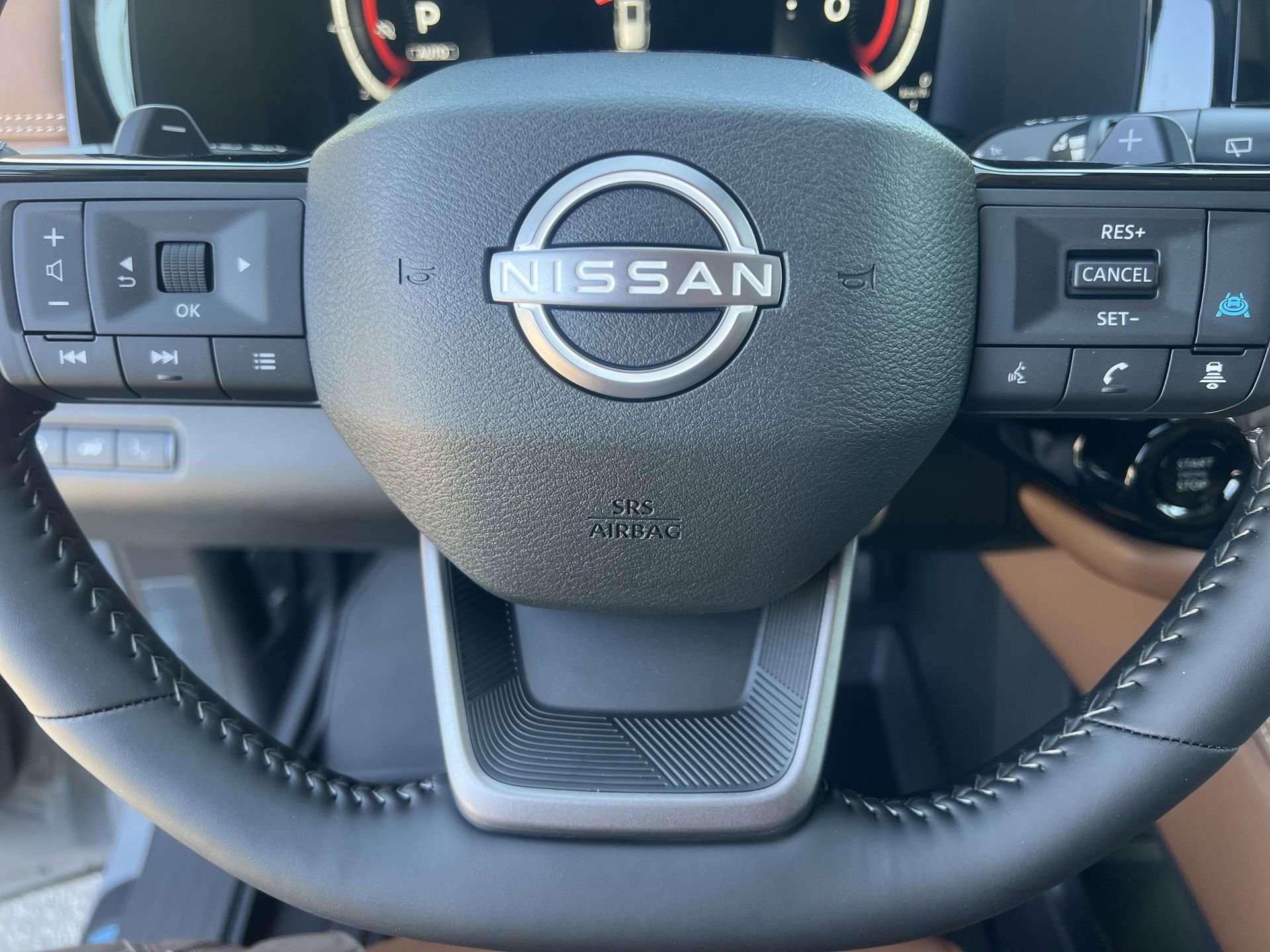 New 2026 Nissan Pathfinder Platinum AWD/4WD image 9