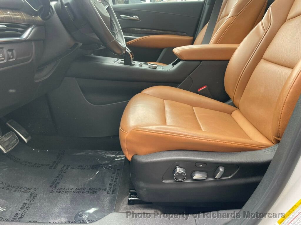 Used 2023 Cadillac XT4 Sport w/ LPO, Onyx Lite Package image 11