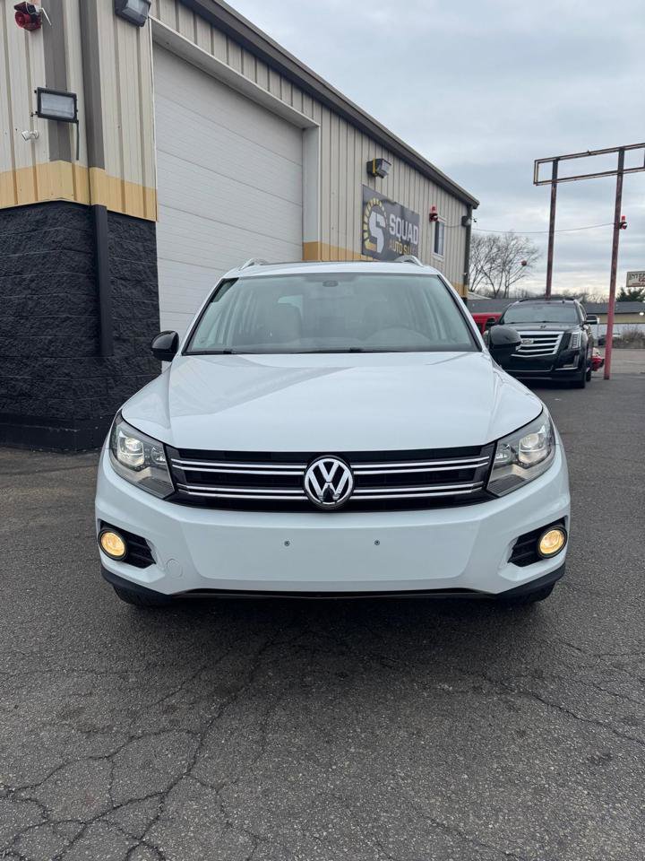 Used 2017 Volkswagen Tiguan Sport image 7
