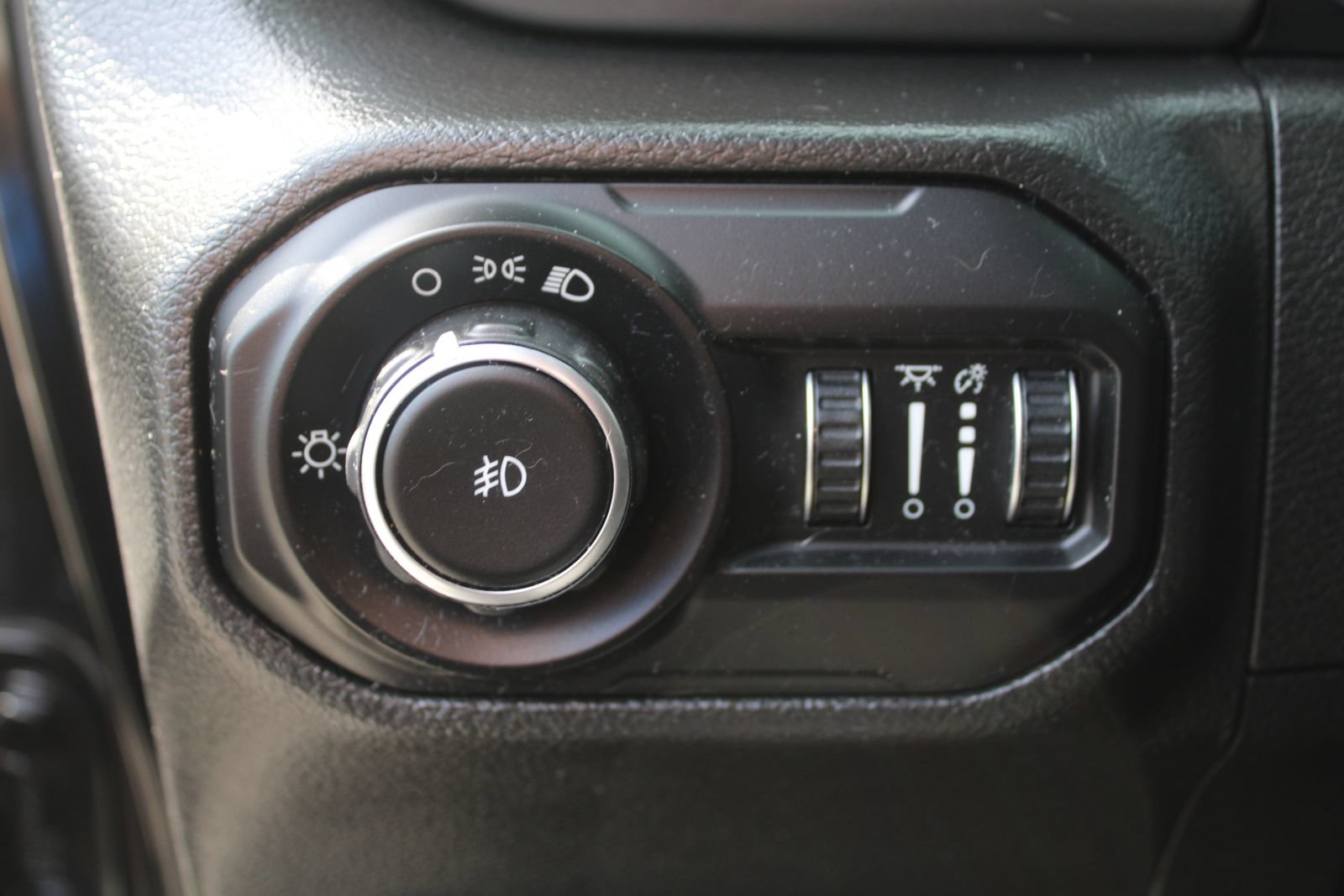 Used 2021 Jeep Wrangler Sport AWD/4WD image 20
