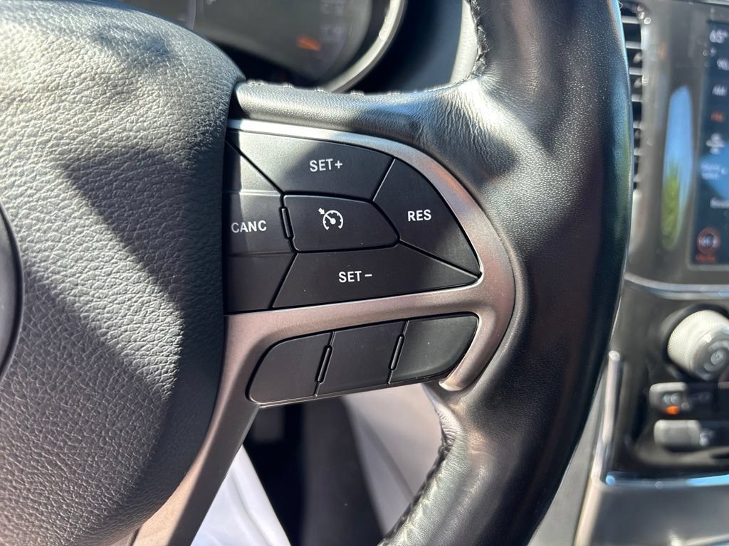Used 2021 Jeep Grand Cherokee Laredo X AWD/4WD image 26