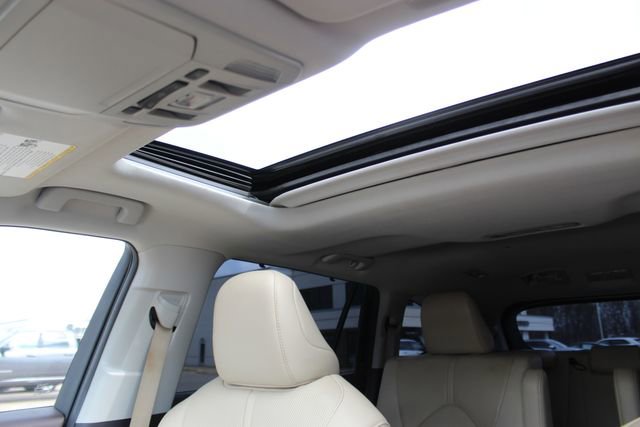 Used 2020 Toyota Highlander Limited image 27