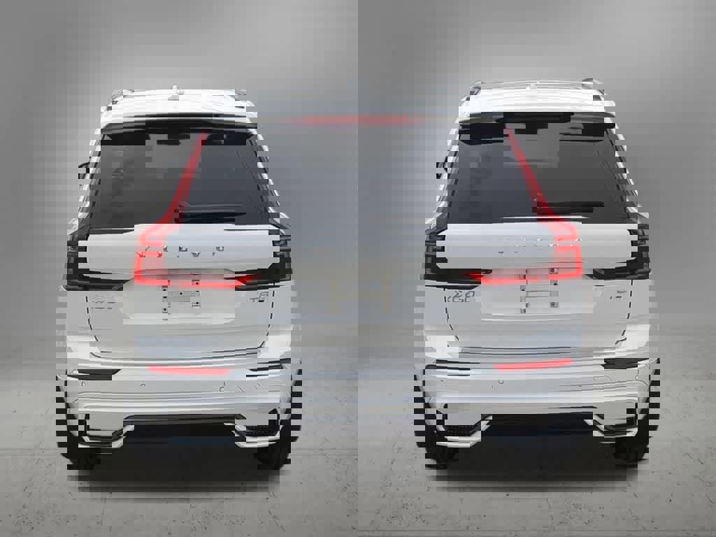 New 2026 Volvo XC60 T8 Plus w/ Protection Package Premier image 5