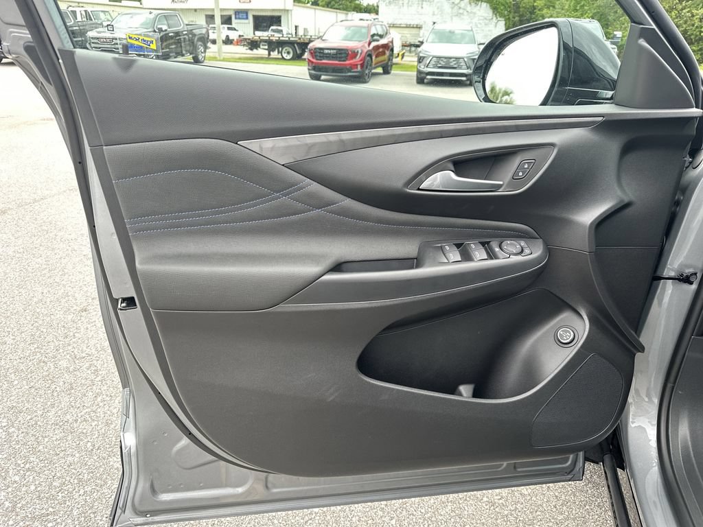 New 2026 Buick Envista Sport Touring w/ Convenience I Package FWD image 10