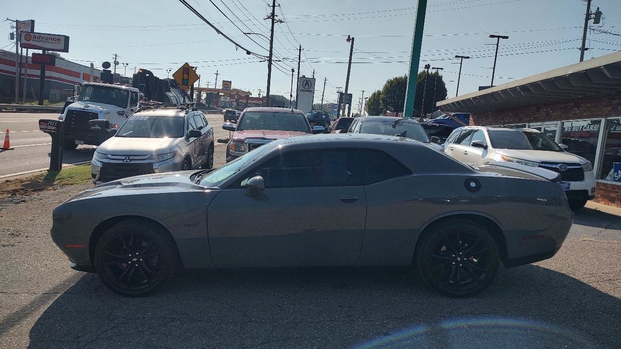 Used 2017 Dodge Challenger R/T Plus RWD image 6