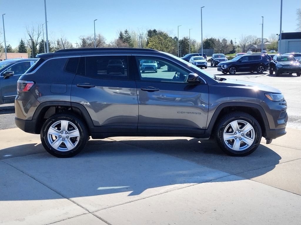 Used 2022 Jeep Compass Latitude w/ Convenience Group image 4