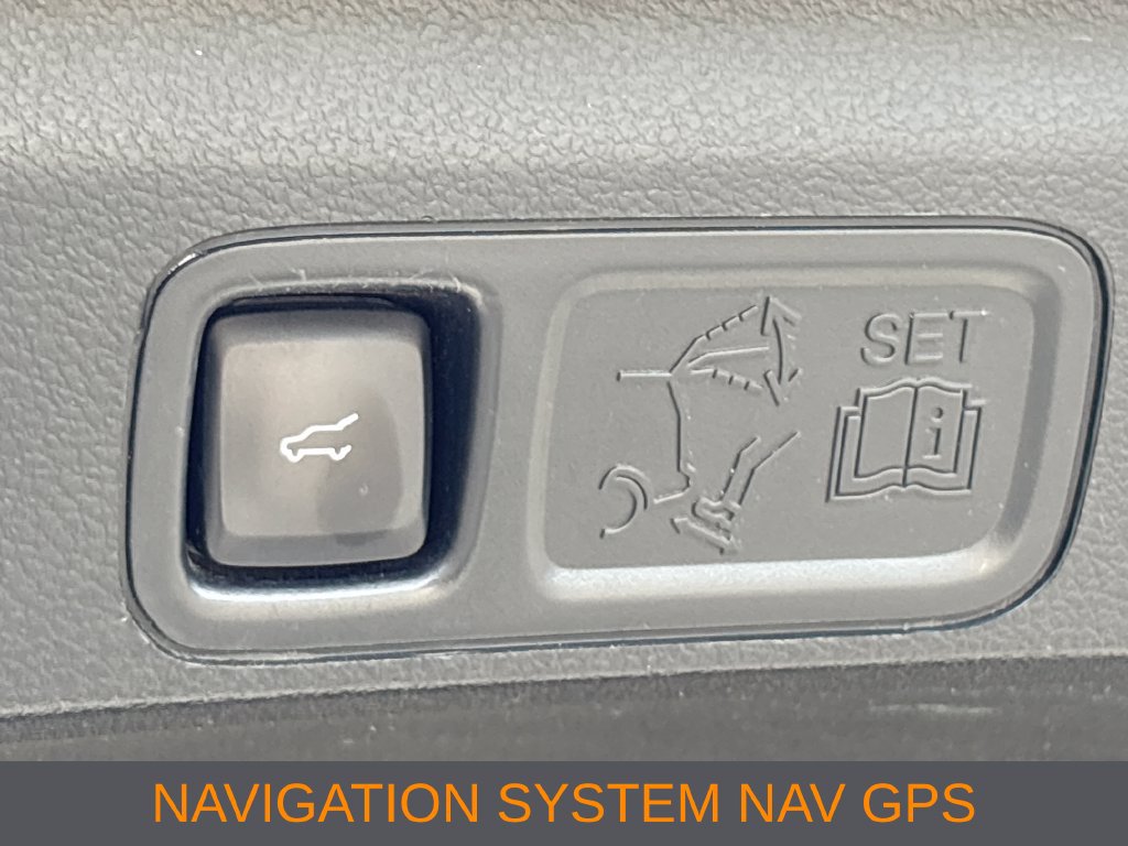 Used 2019 Ford Expedition XLT w/ Equipment Group 202A AWD/4WD image 8