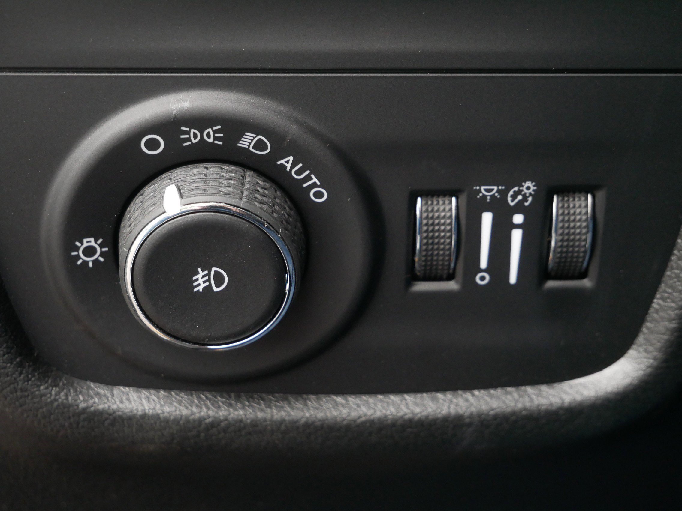 New 2026 Jeep Grand Cherokee Limited AWD/4WD image 14