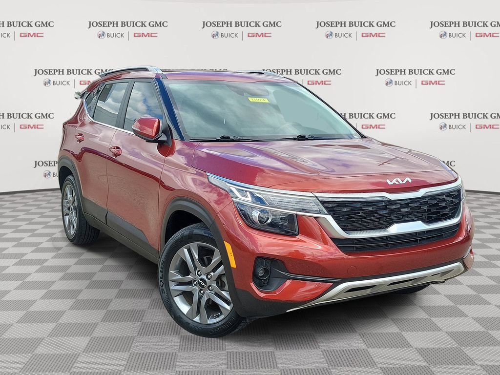 Used 2023 Kia Seltos S FWD image 1