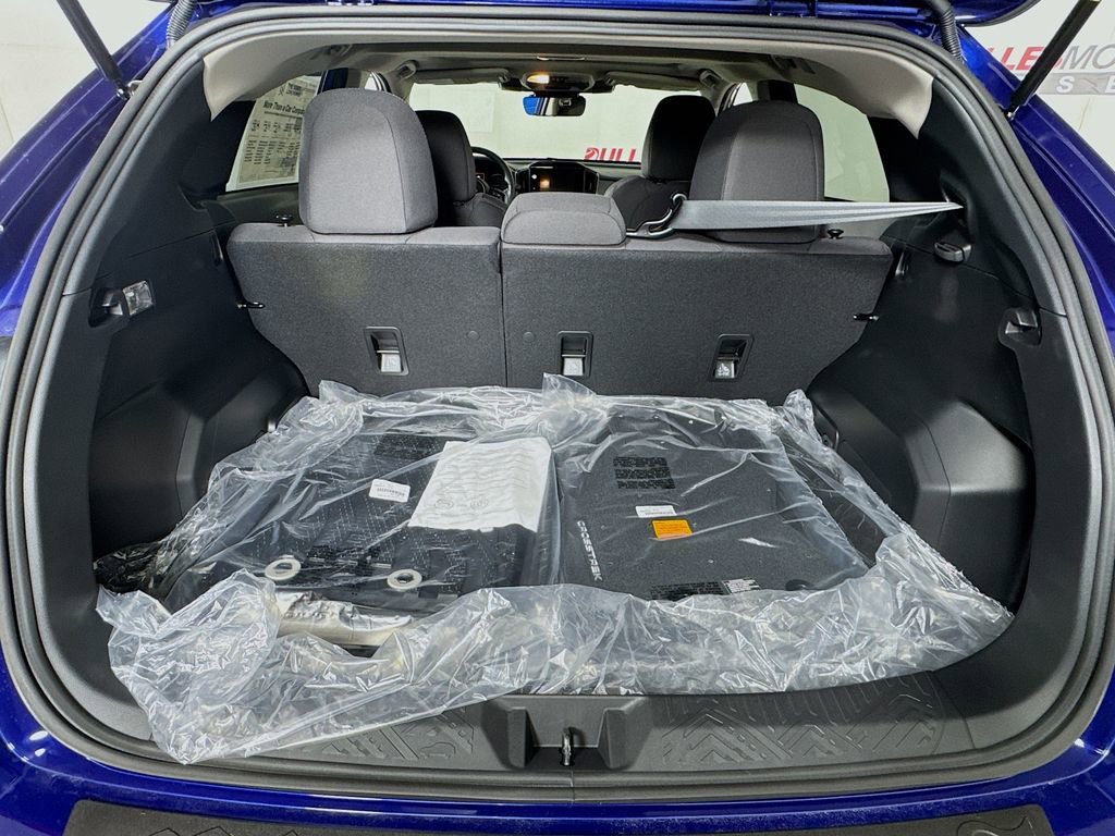 Used 2025 Subaru Crosstrek 2.0i Premium image 24