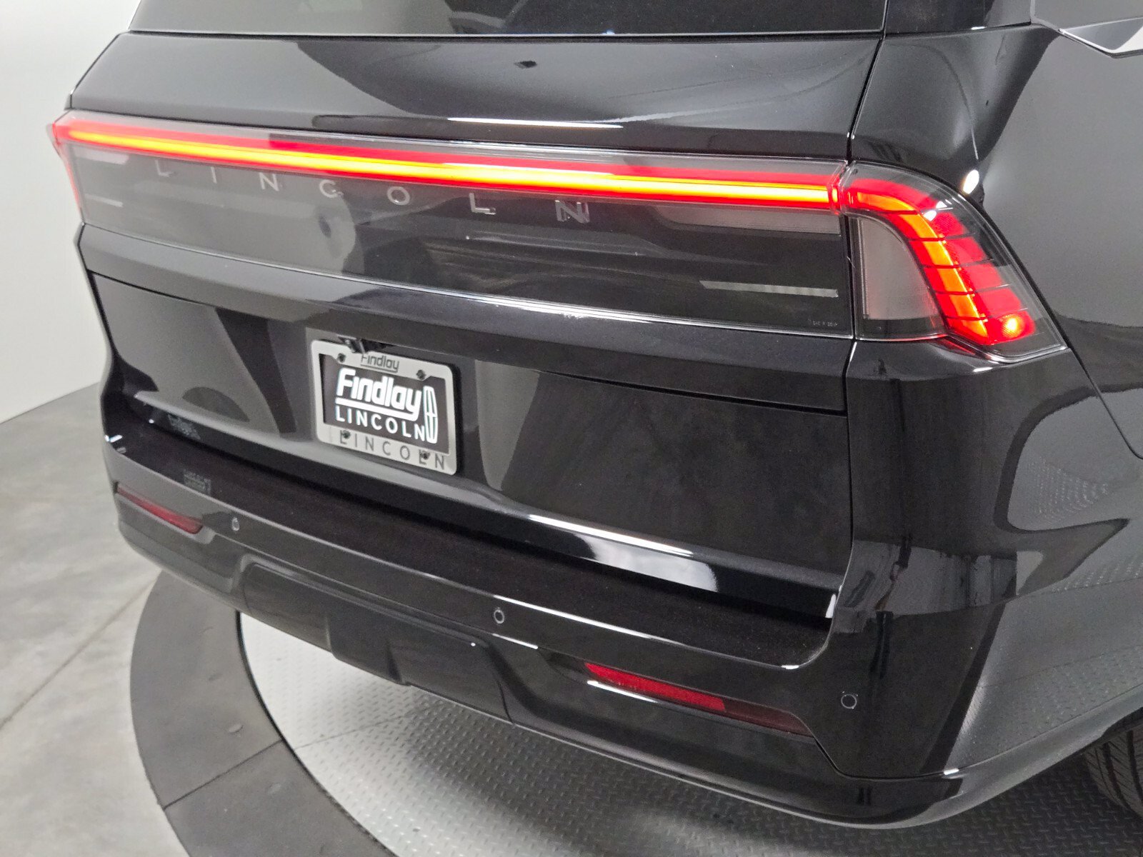 New 2026 Lincoln Navigator Premiere AWD/4WD image 5