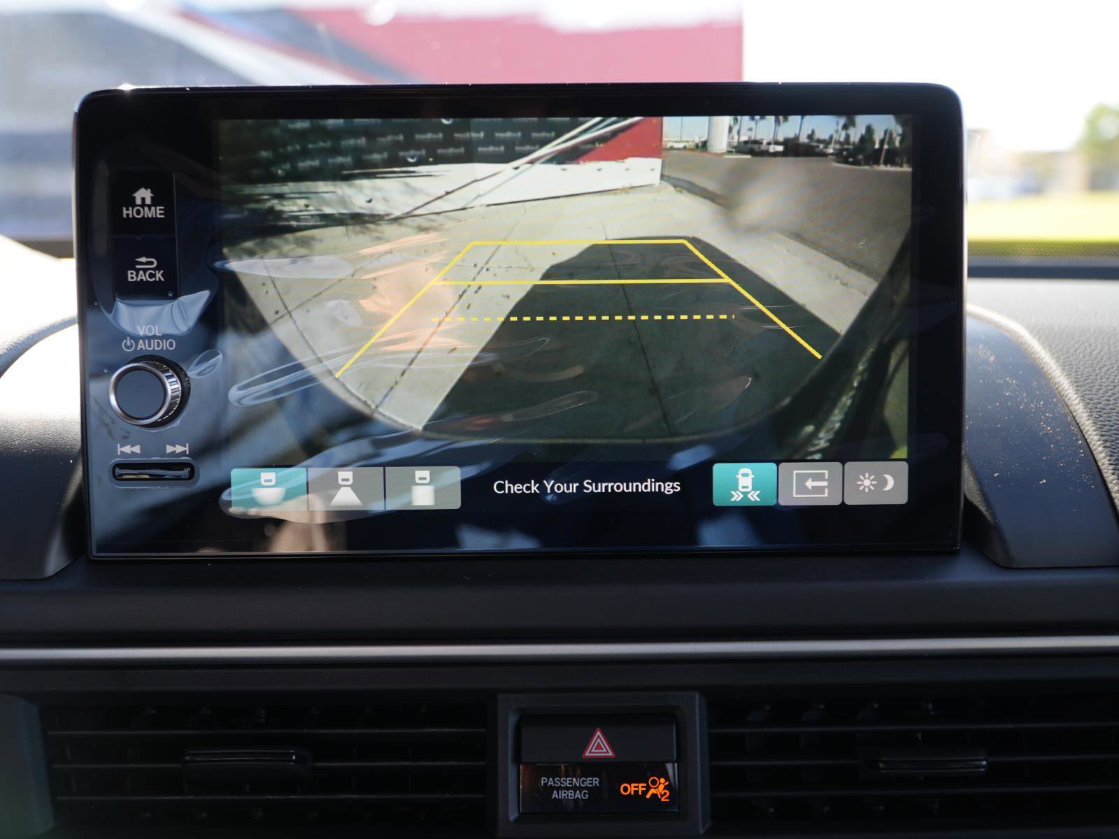 New 2025 Honda Pilot Touring image 29