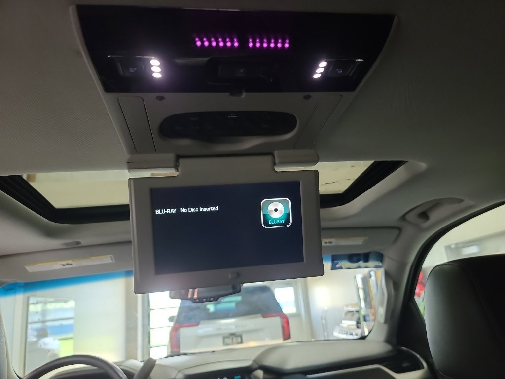 Used 2015 Chevrolet Tahoe LTZ AWD/4WD image 17