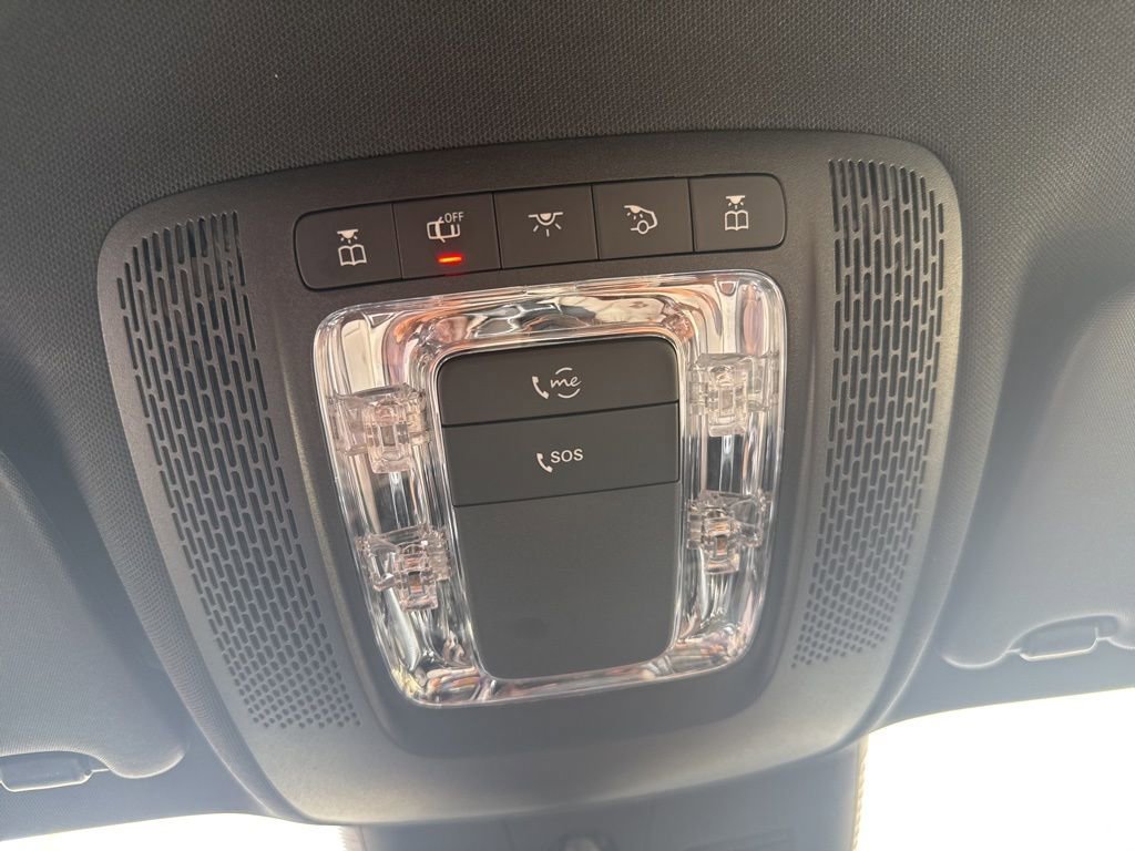 Used 2025 Mercedes-Benz GLA 250 4MATIC image 26