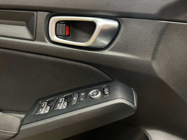 Used 2023 Honda Civic Sport image 28