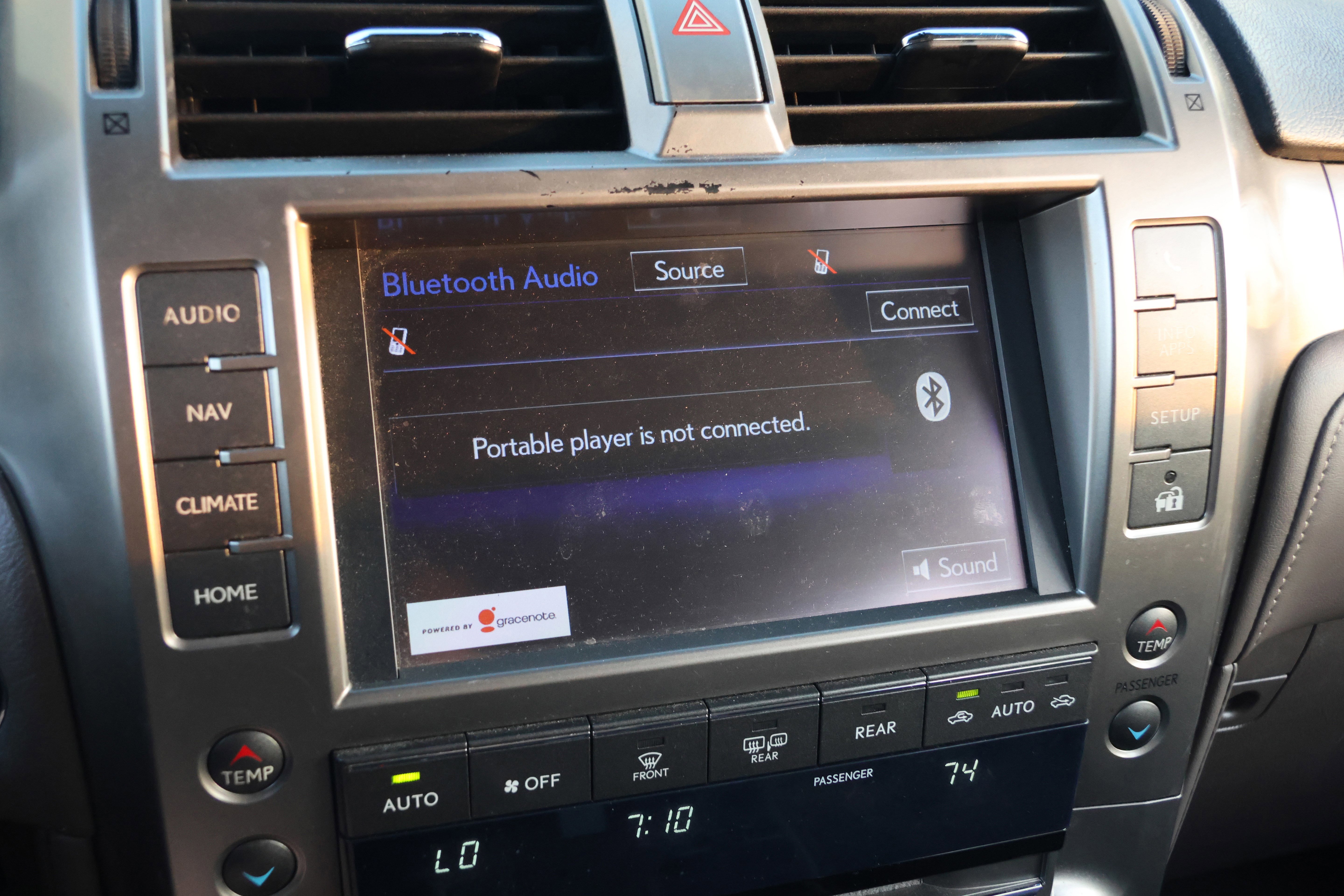 Used 2015 Lexus GX 460 w/ Premium Package image 24