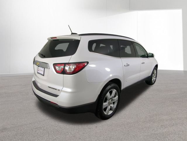 Used 2016 Chevrolet Traverse LT w/ Style and Technology Package image 13