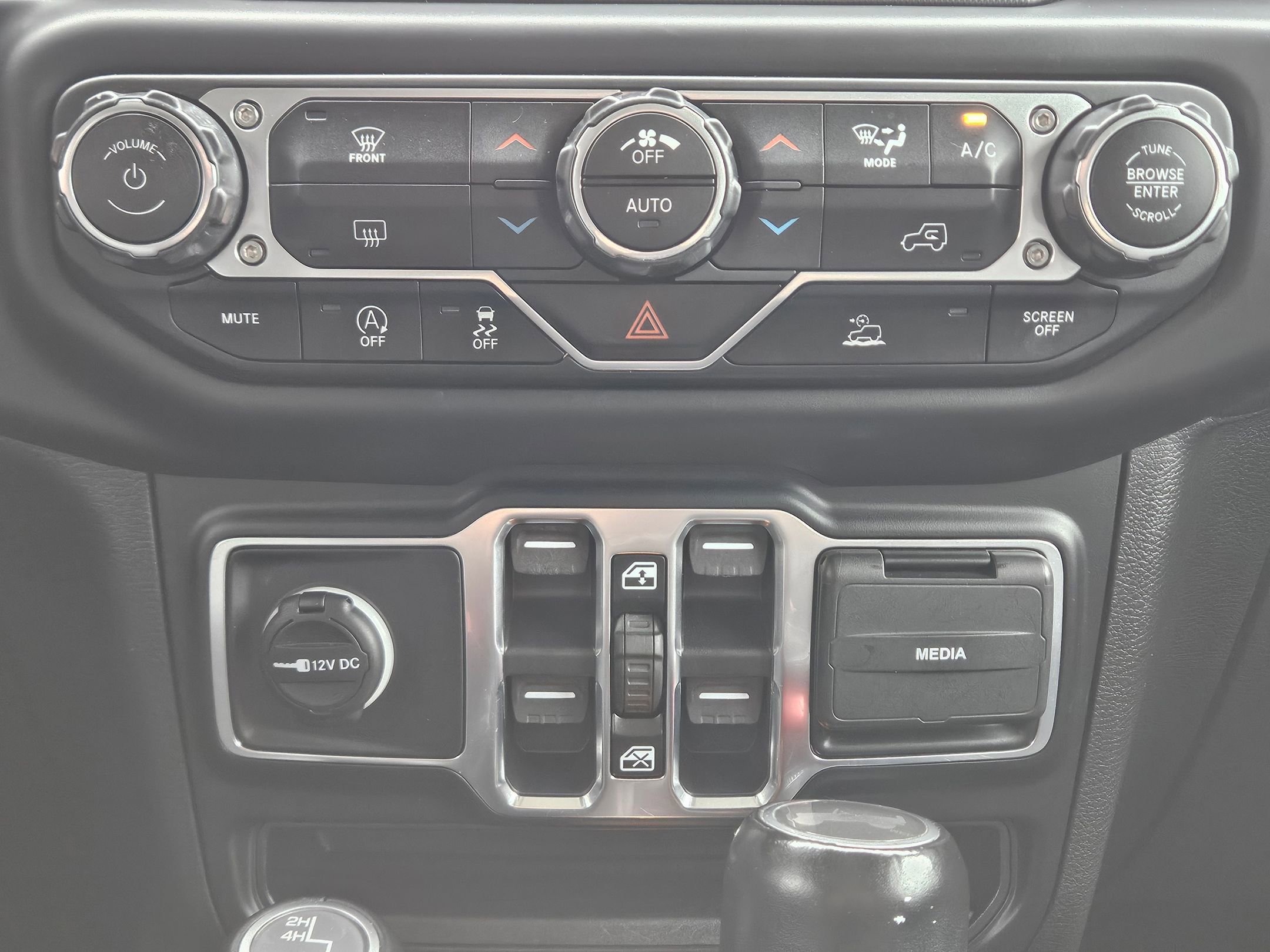 Used 2021 Jeep Wrangler Unlimited Sahara image 14