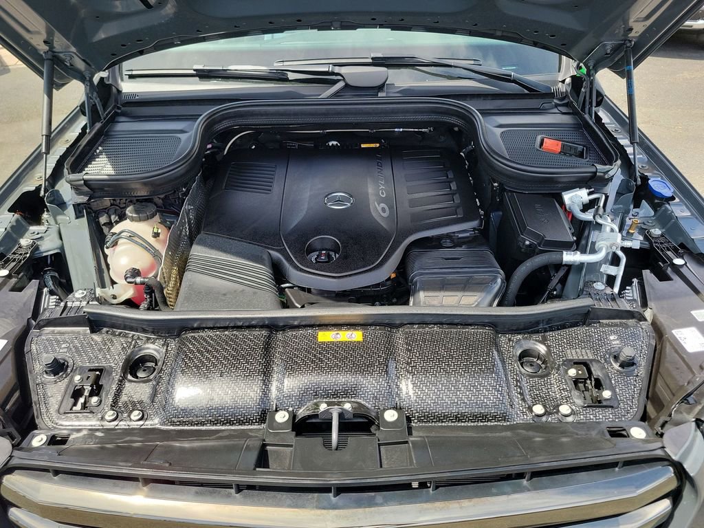 Used 2026 Mercedes-Benz GLS 450 4MATIC image 31