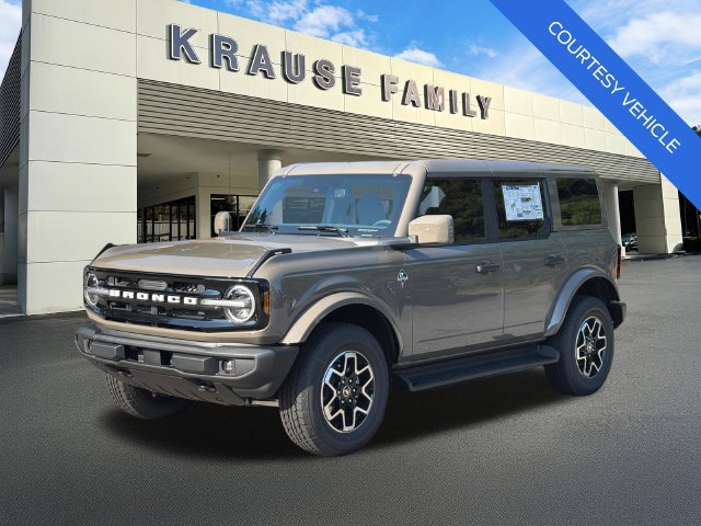 New 2026 Ford Bronco Outer Banks AWD/4WD image 3