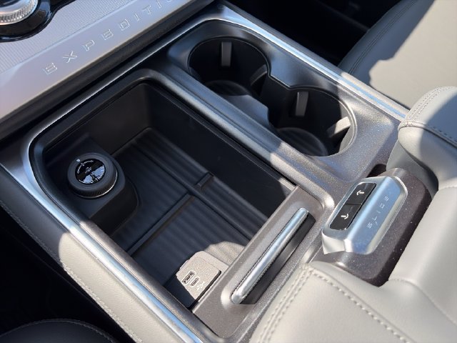 New 2027 Ford Expedition Active AWD/4WD image 26
