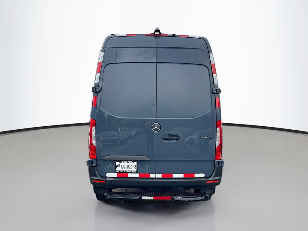 Used 2019 Mercedes-Benz Sprinter 144 image 6